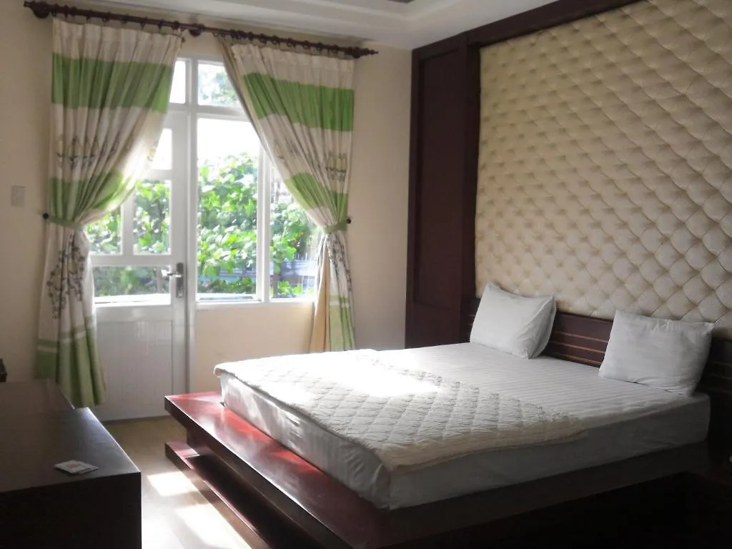Hoa Dao Hotel Nha Trang Vietnam